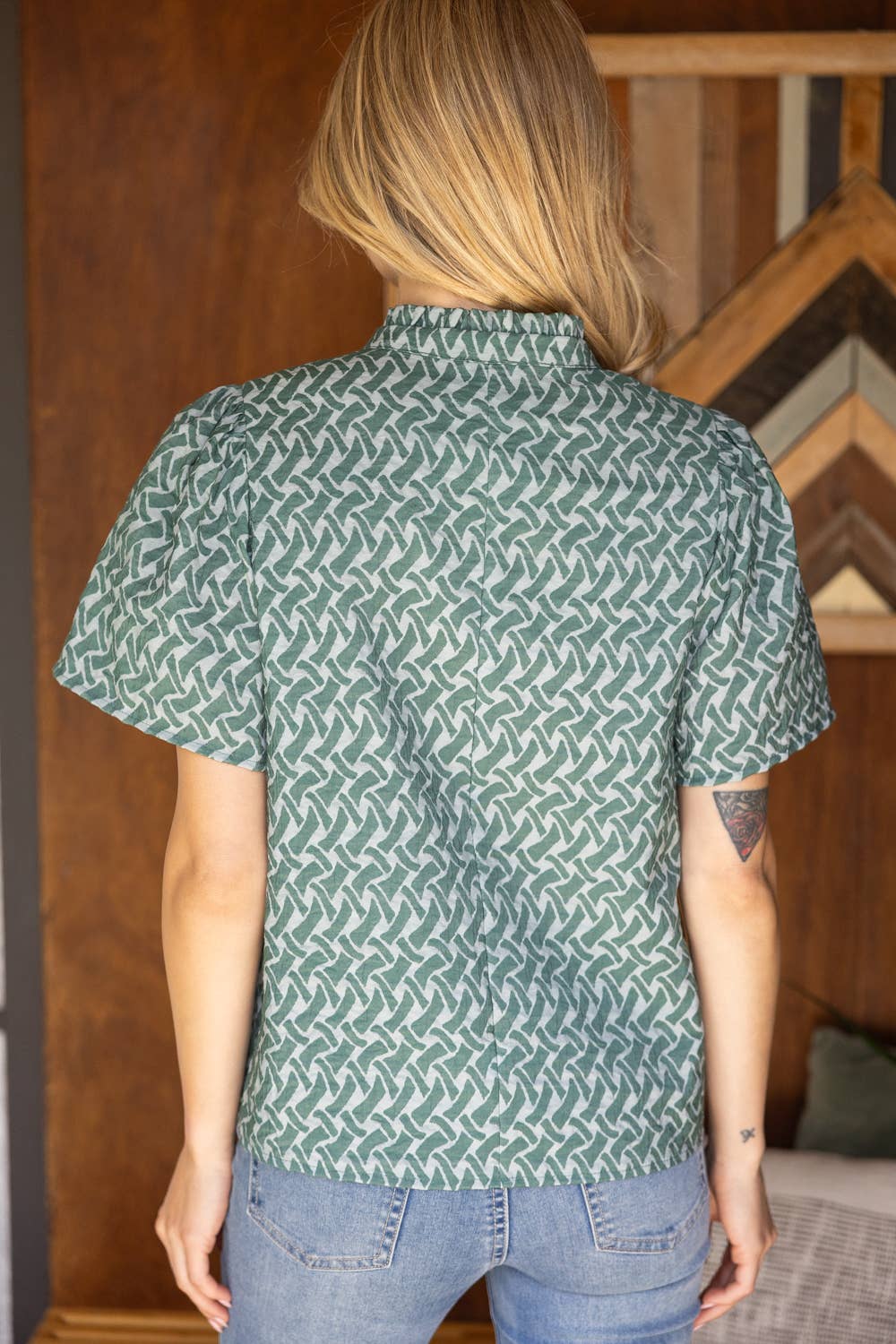 35967 Ruffled High Neck Abstract Printed Top
