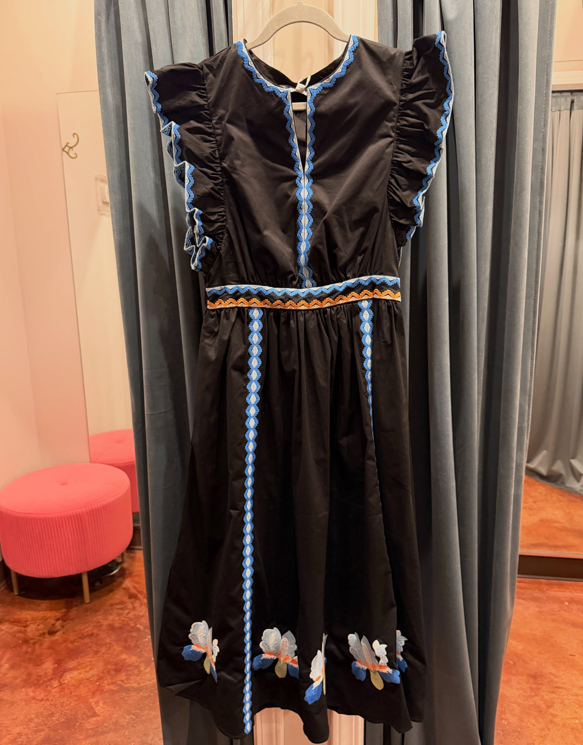 Embroidery Midi Dress