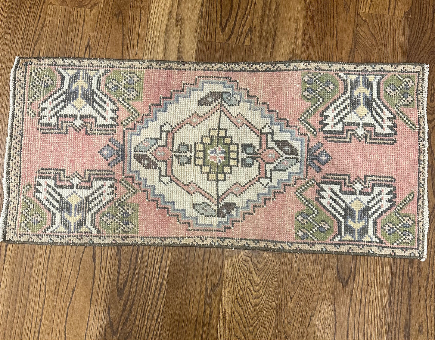 008 mini rug