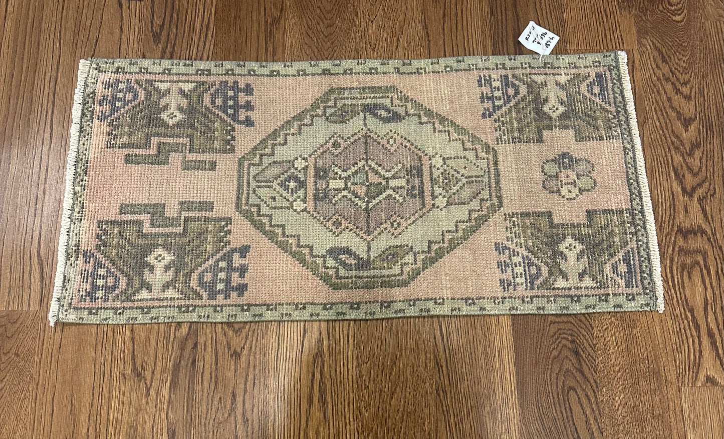 004 mini rug