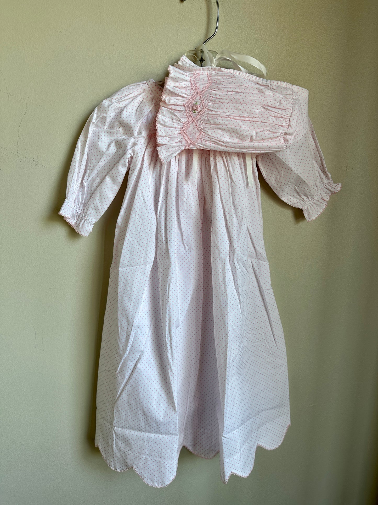 Mini pink dot smocked bow daygown & bonnet
