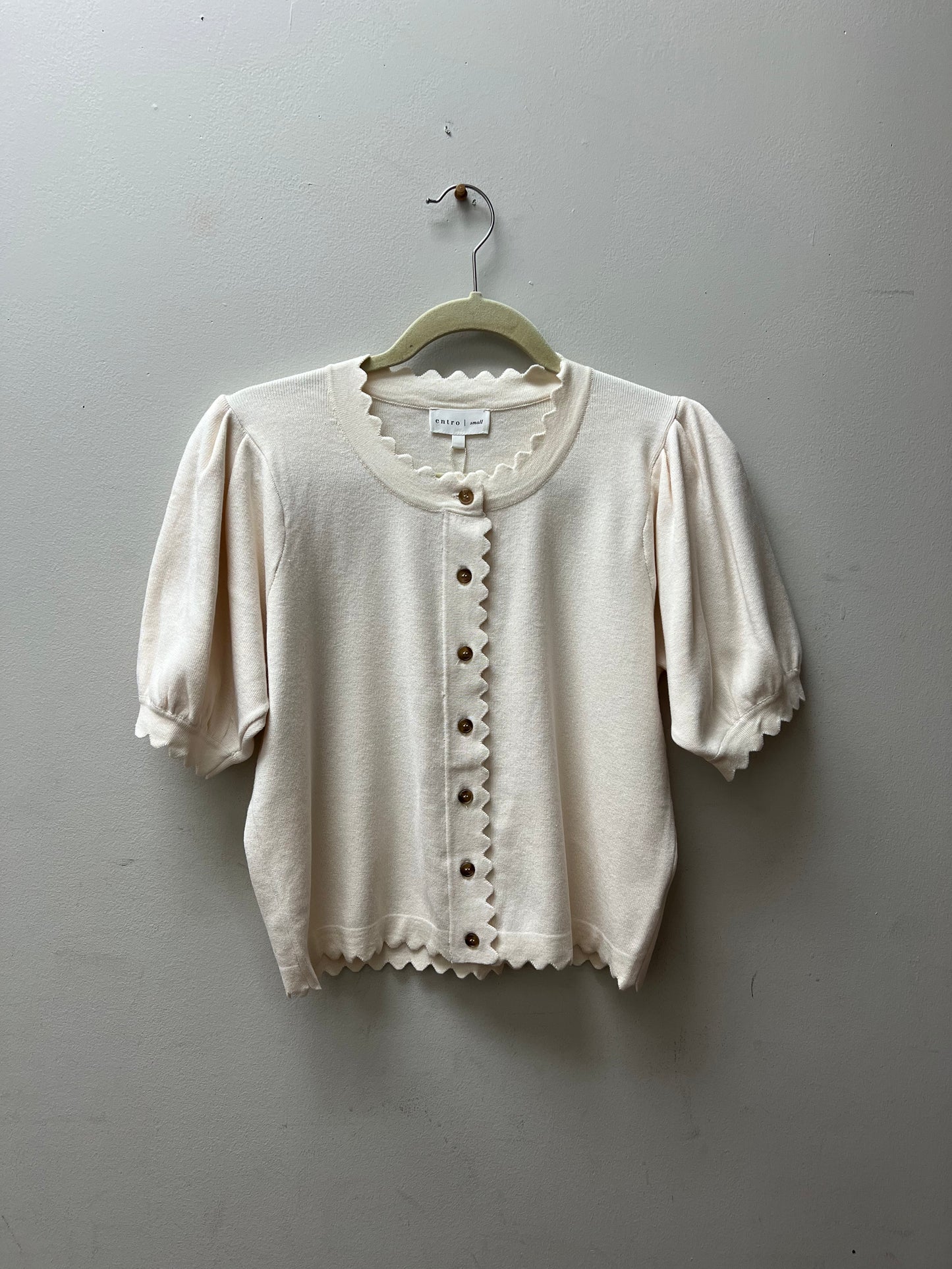 SS Scallop Trim Button Down Top