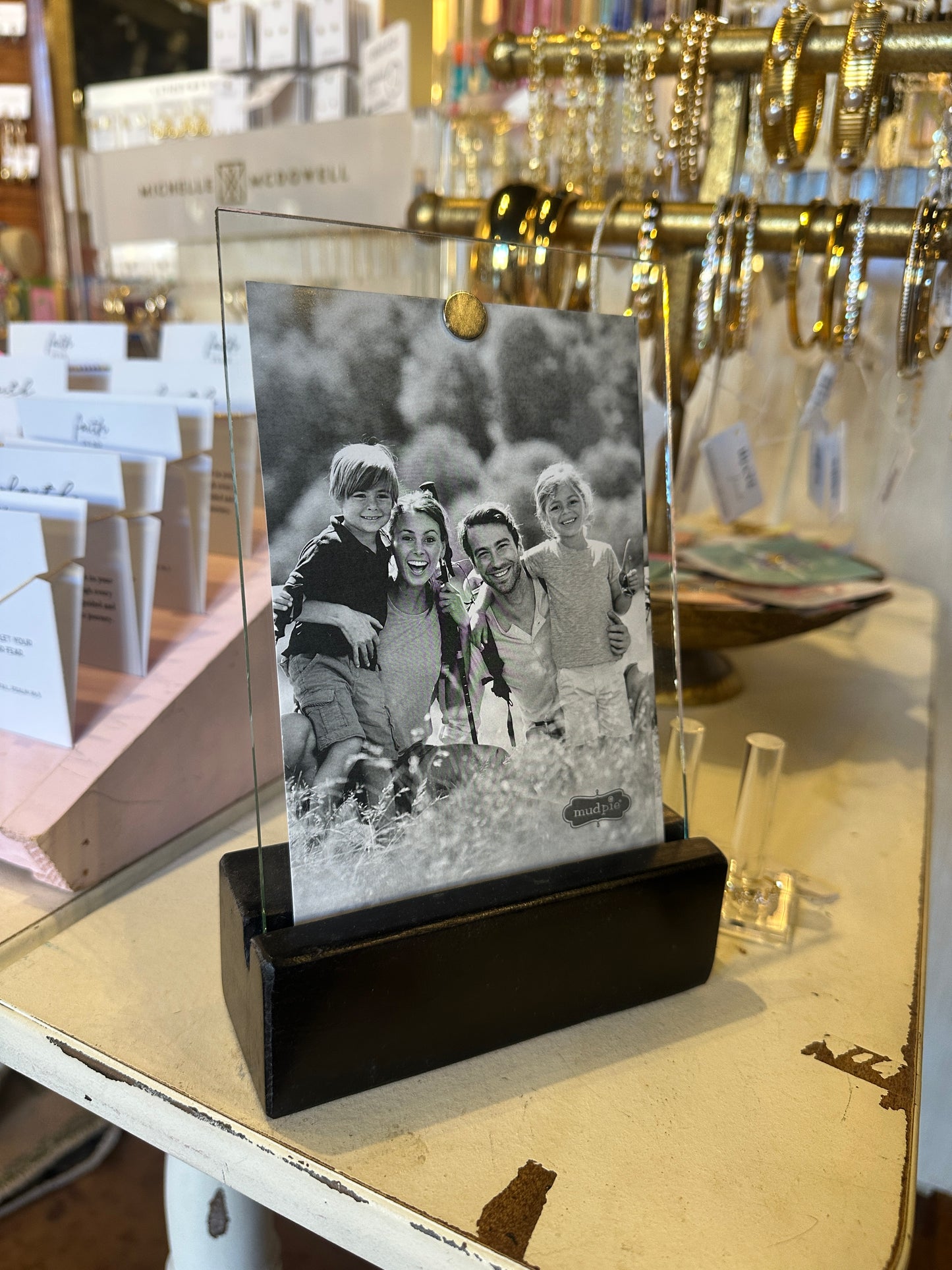 marble stand frame