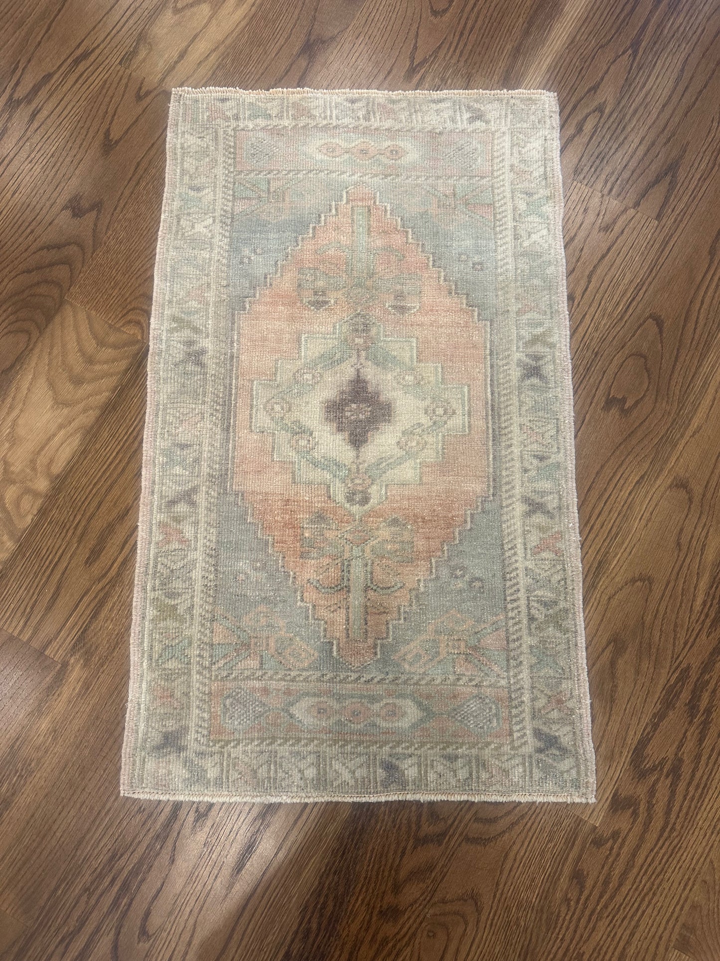 Mini Oushak Rug 30