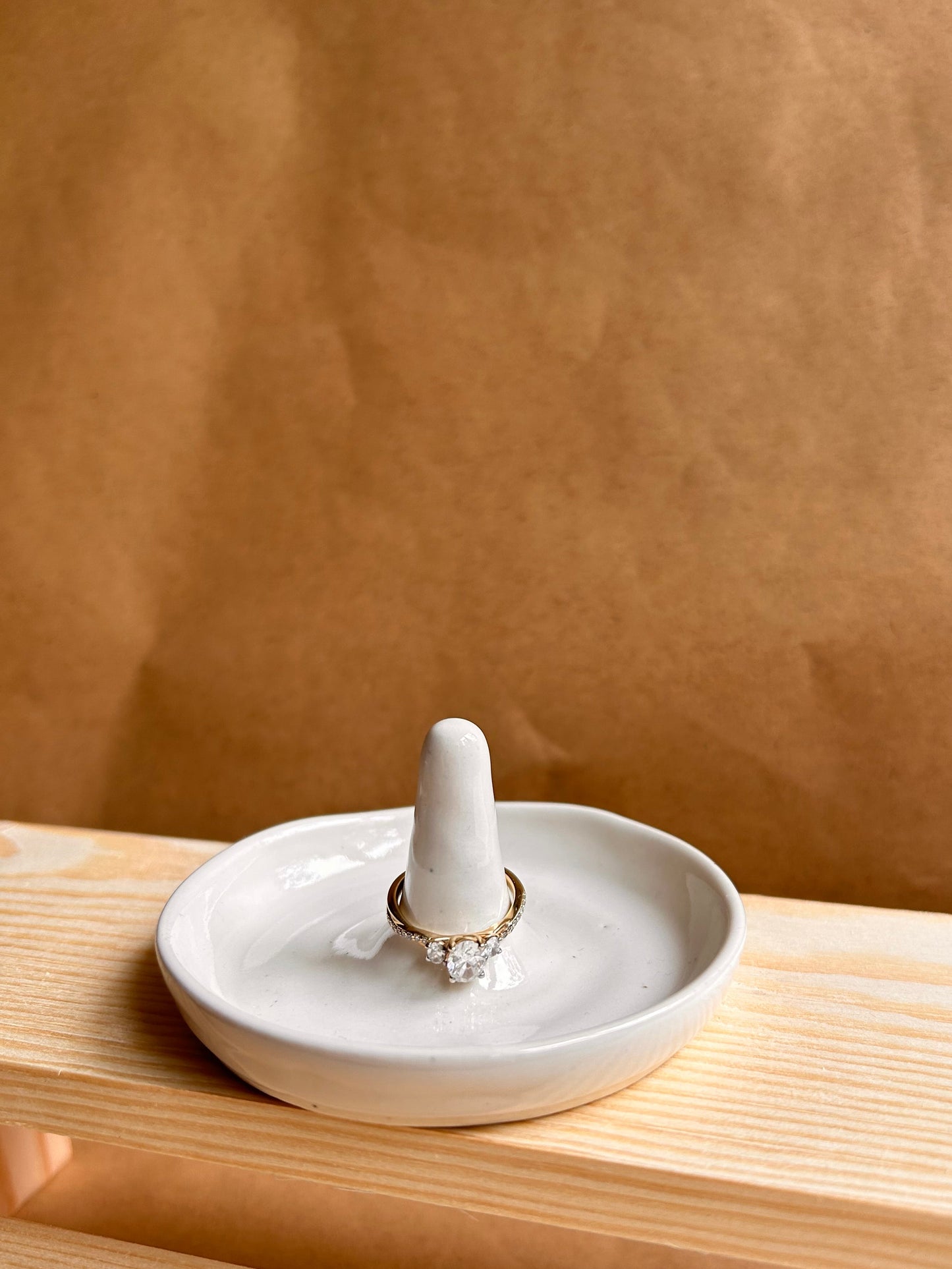 MS Made Ring Dish White