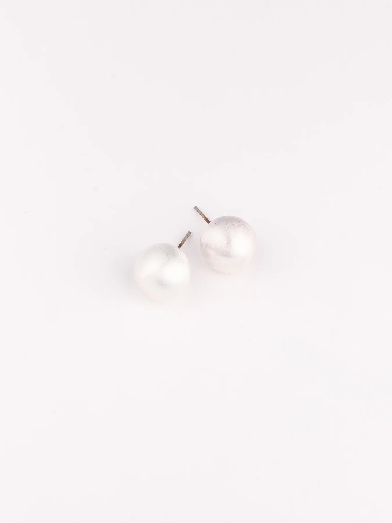 Grenada Brushed Metal Stud