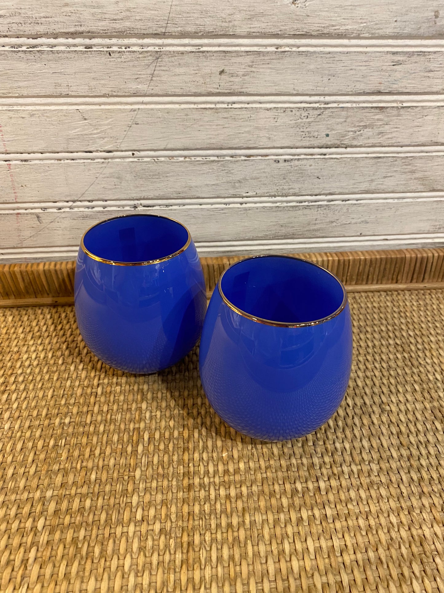 Stemless wine glass