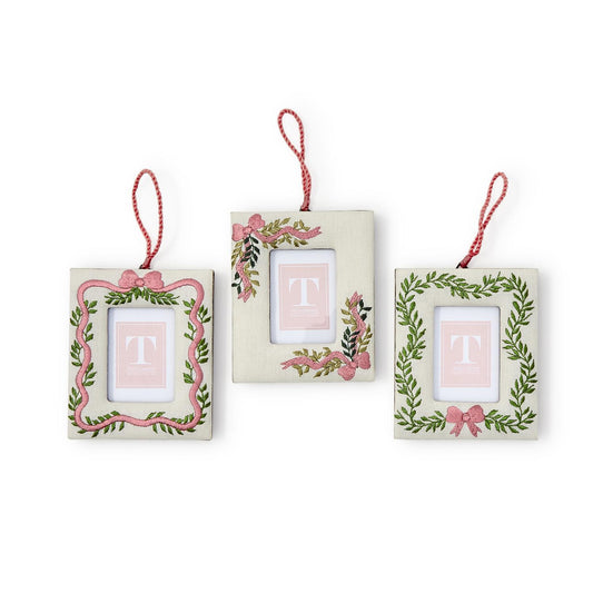 Embroidered frame orn.