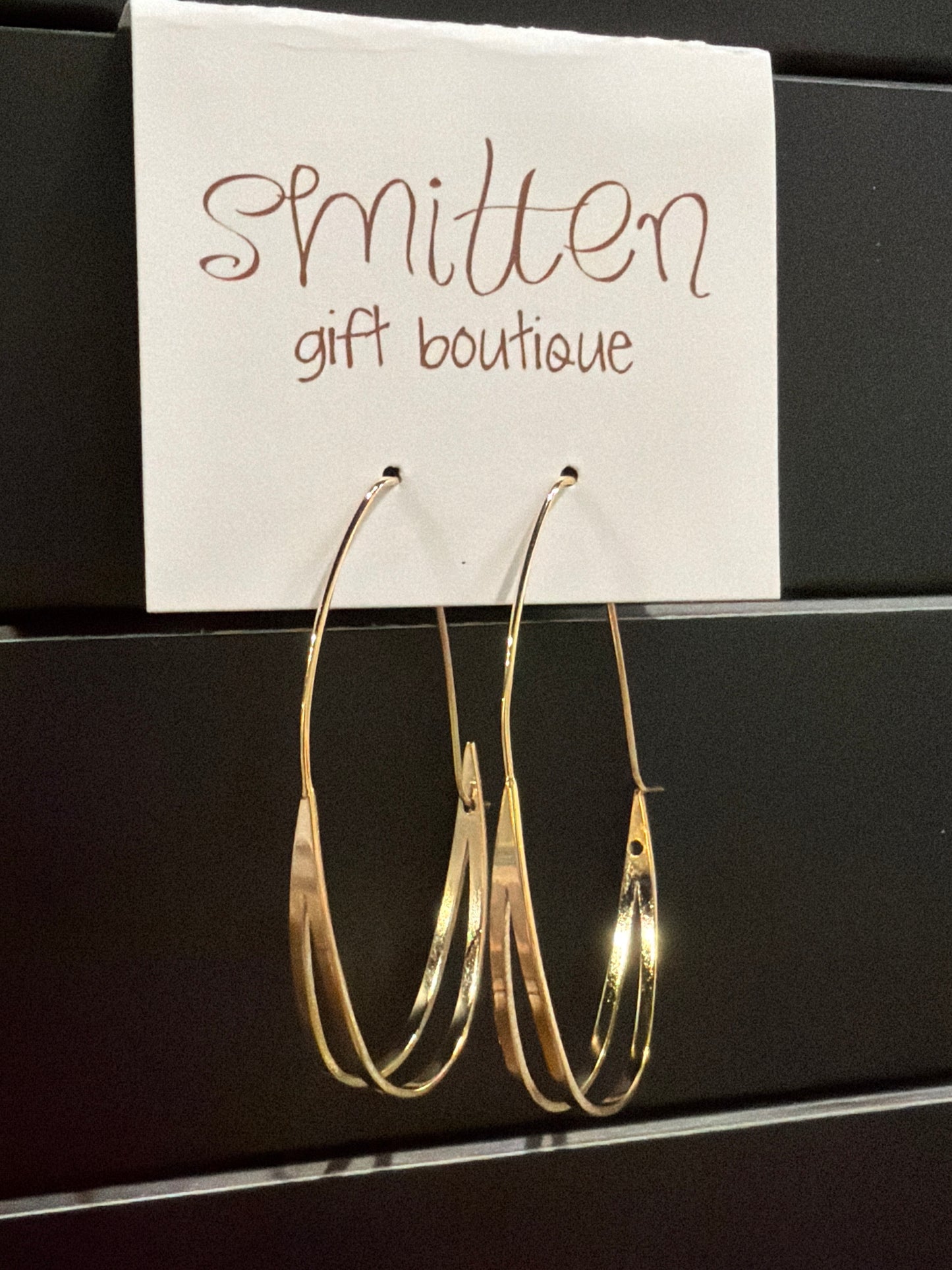 BO Gold Oval Split Hoop