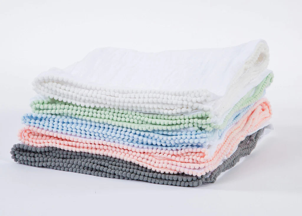 Swaddle baby blanket pompom edge