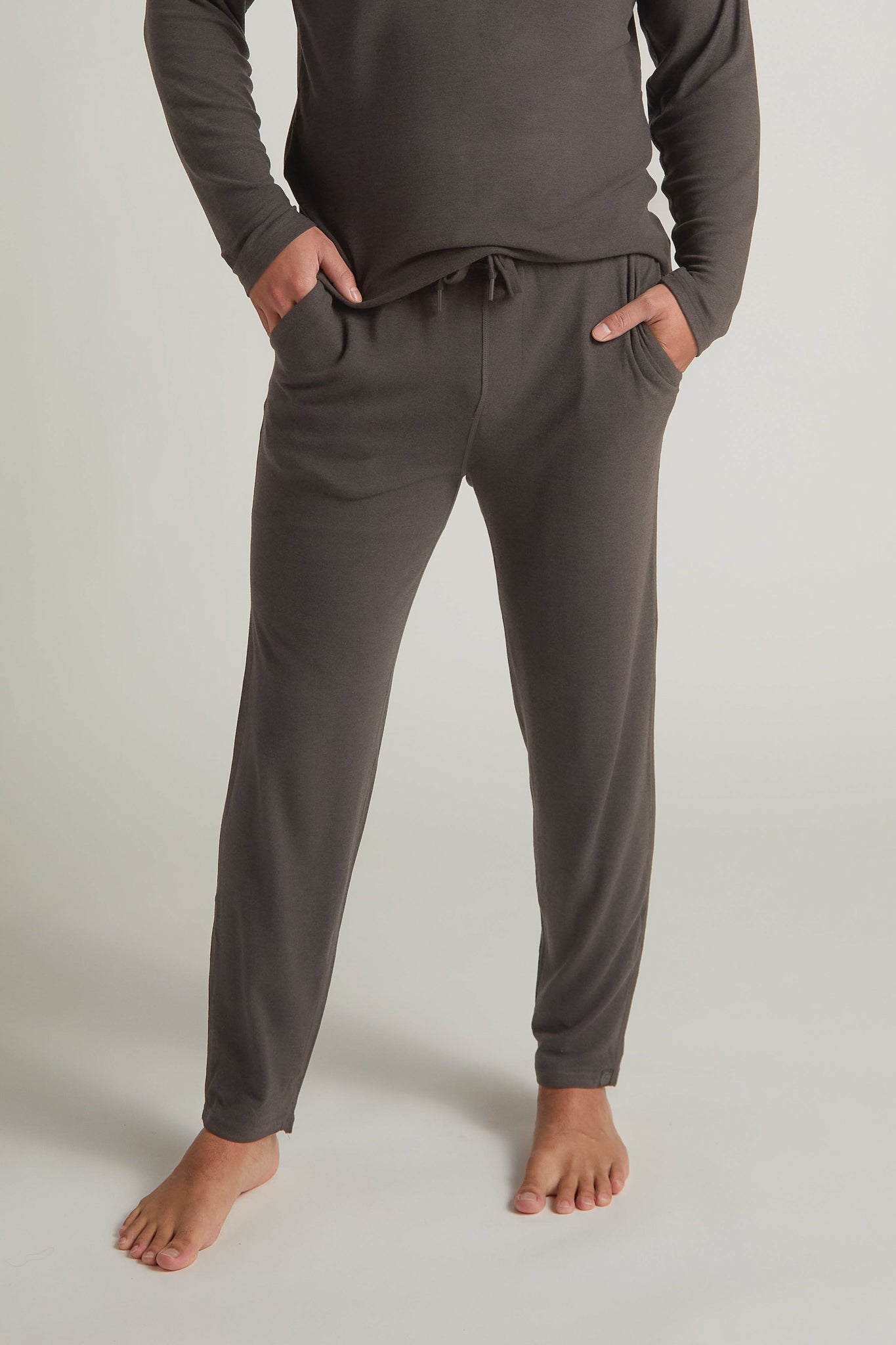 FD Men's Jogger Pant: Soft Grey