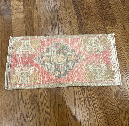017 mini rug