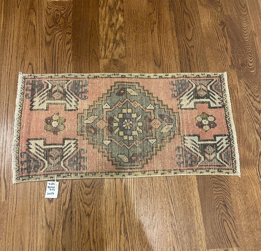 015 mini rug