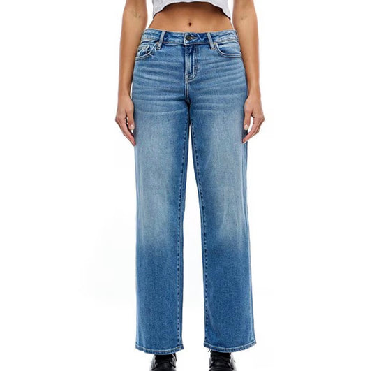 Logan Mid Rise Dad Jean