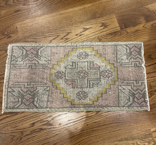 018 mini rug