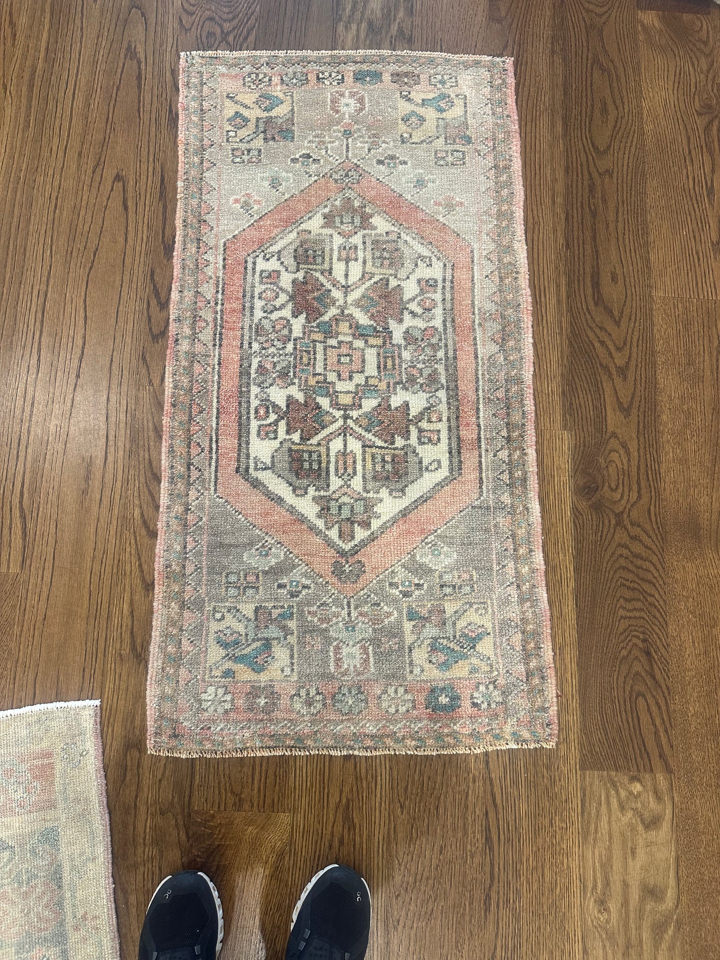 Mini Rug 33
