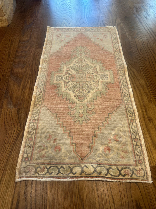 Mini Rug 34