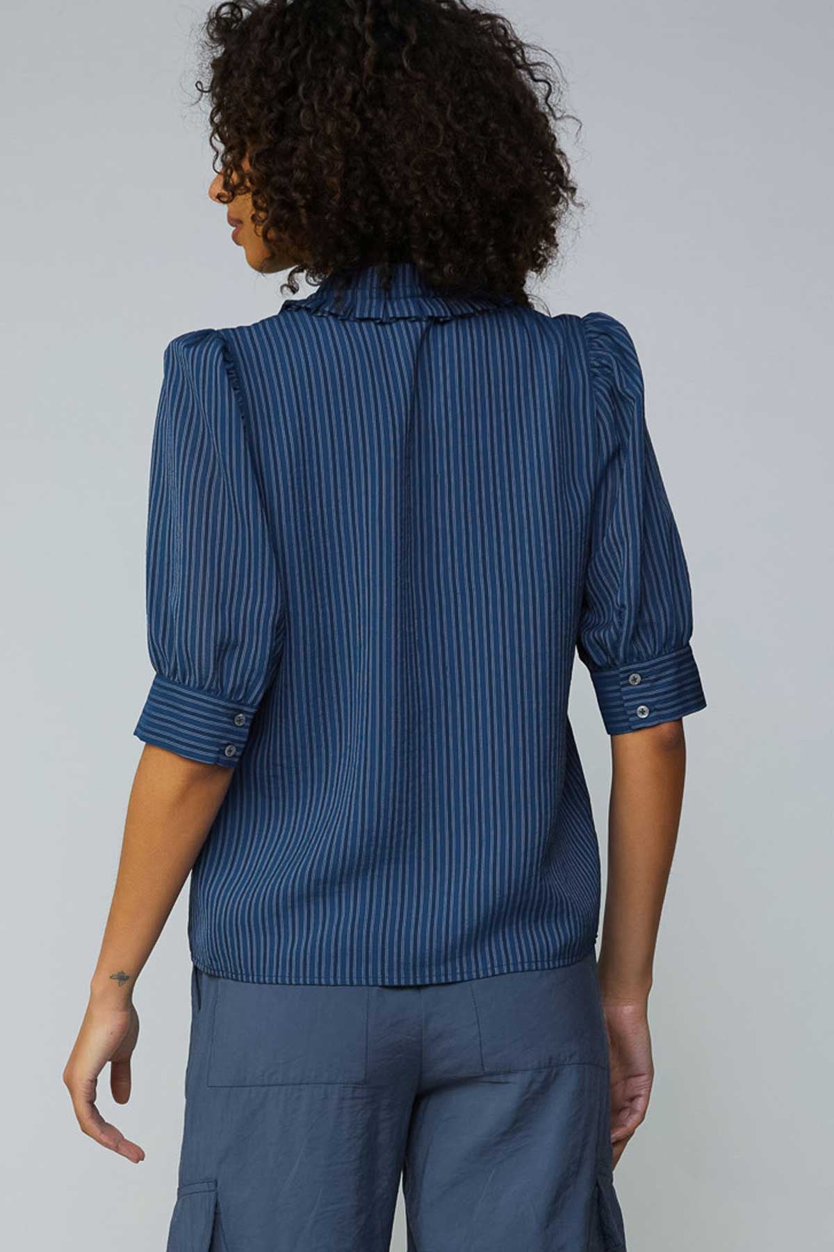 Puff Half Sleeve Frilly Neck