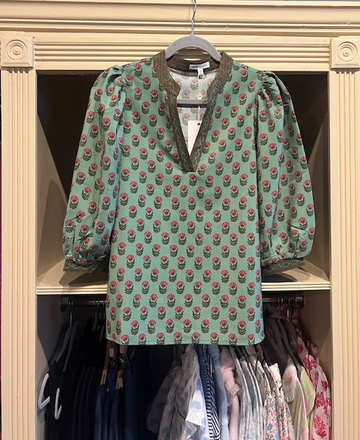 Tamryn Floral Vineyard Top