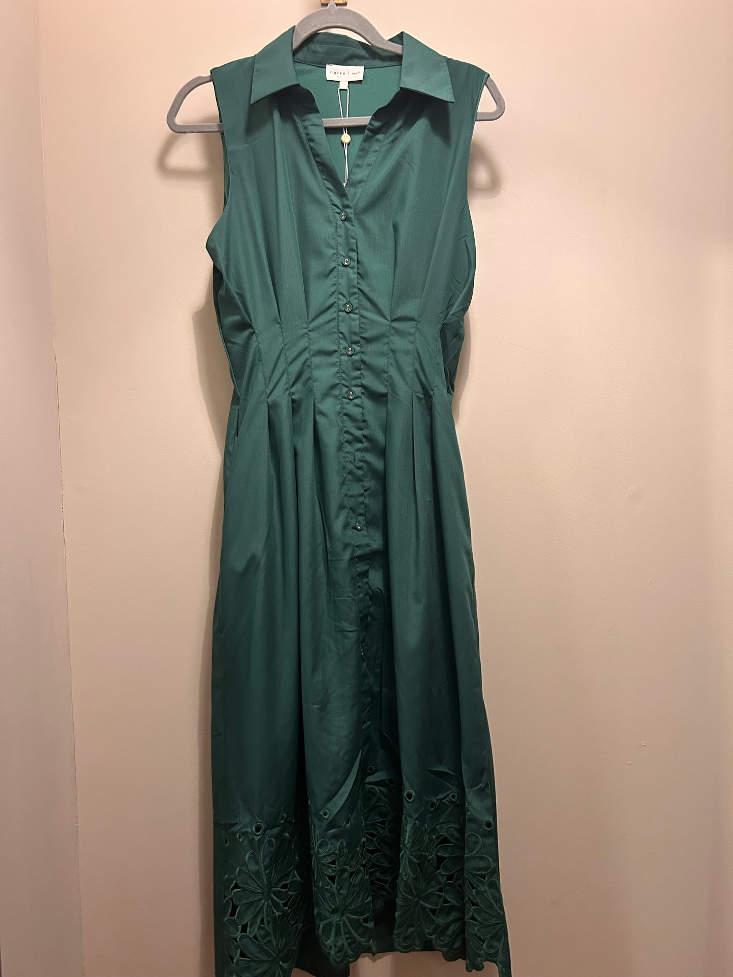 Sleeveless Green Button Dress