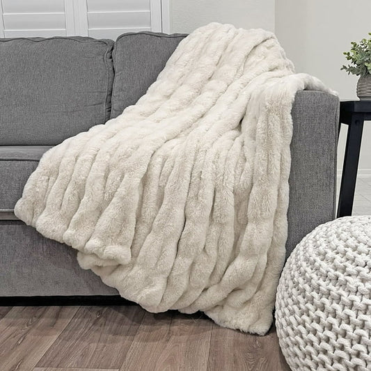 Mallow Faux Fur Throw 50x60