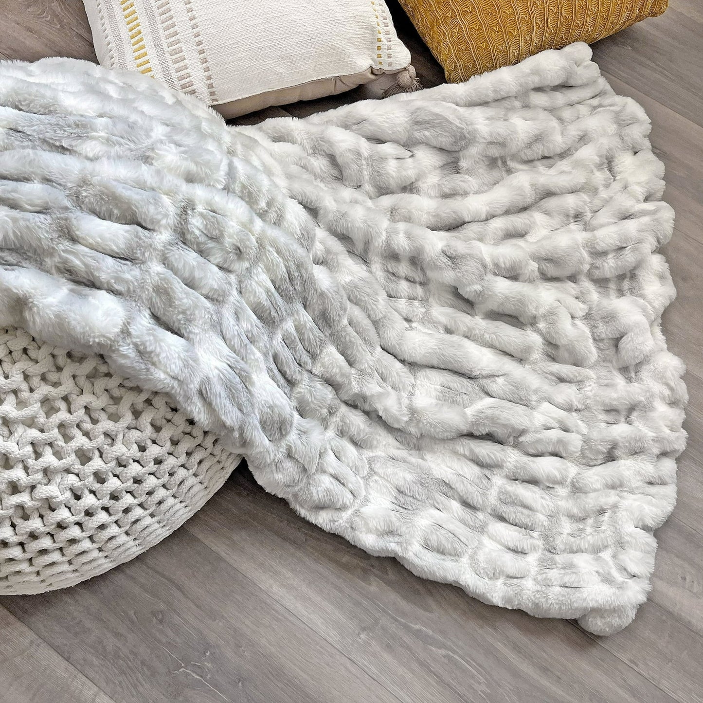 Mallow Faux Fur Throw 50x60
