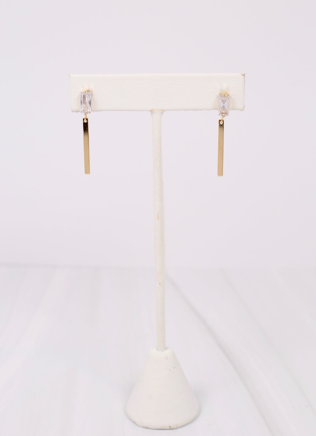 Piedra CZ Bar Earring